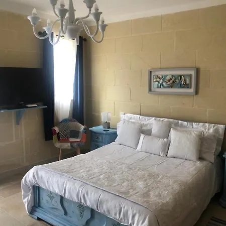 Homestay Tal-awturi Rent A